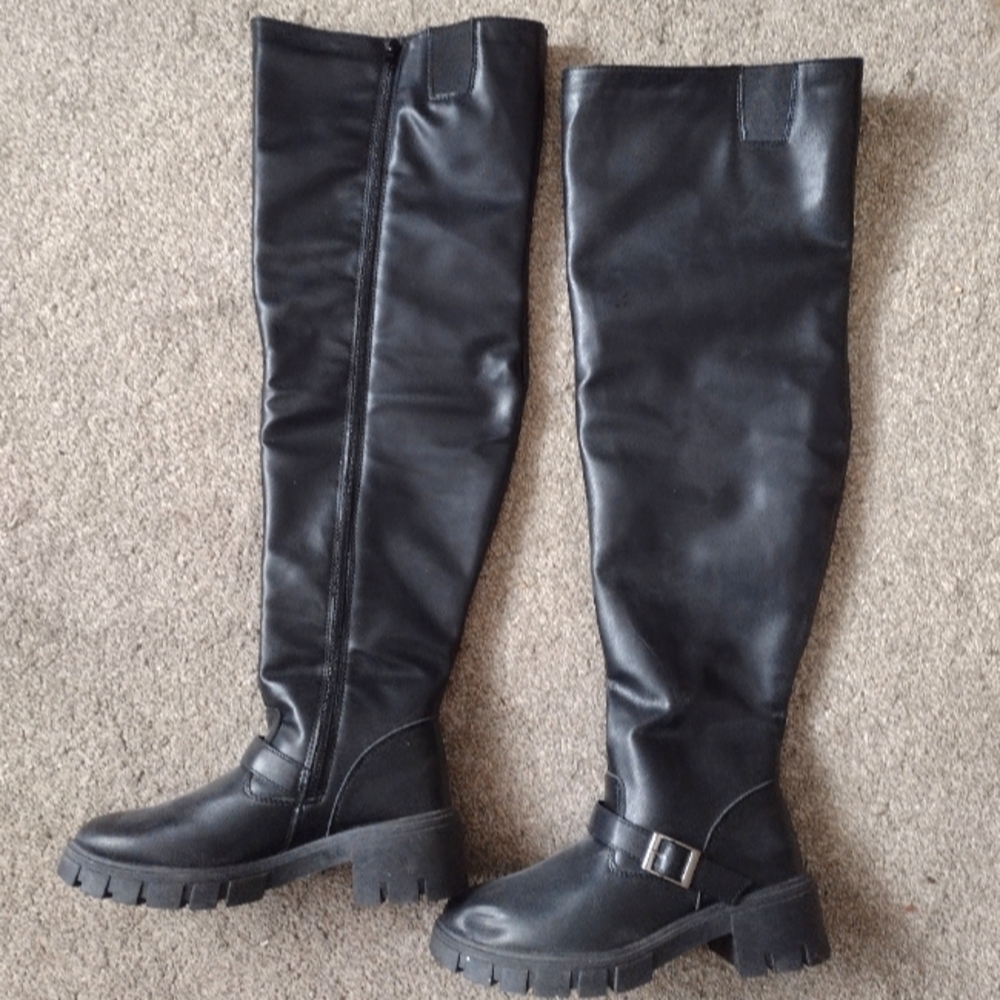 Over the knee fashion boots